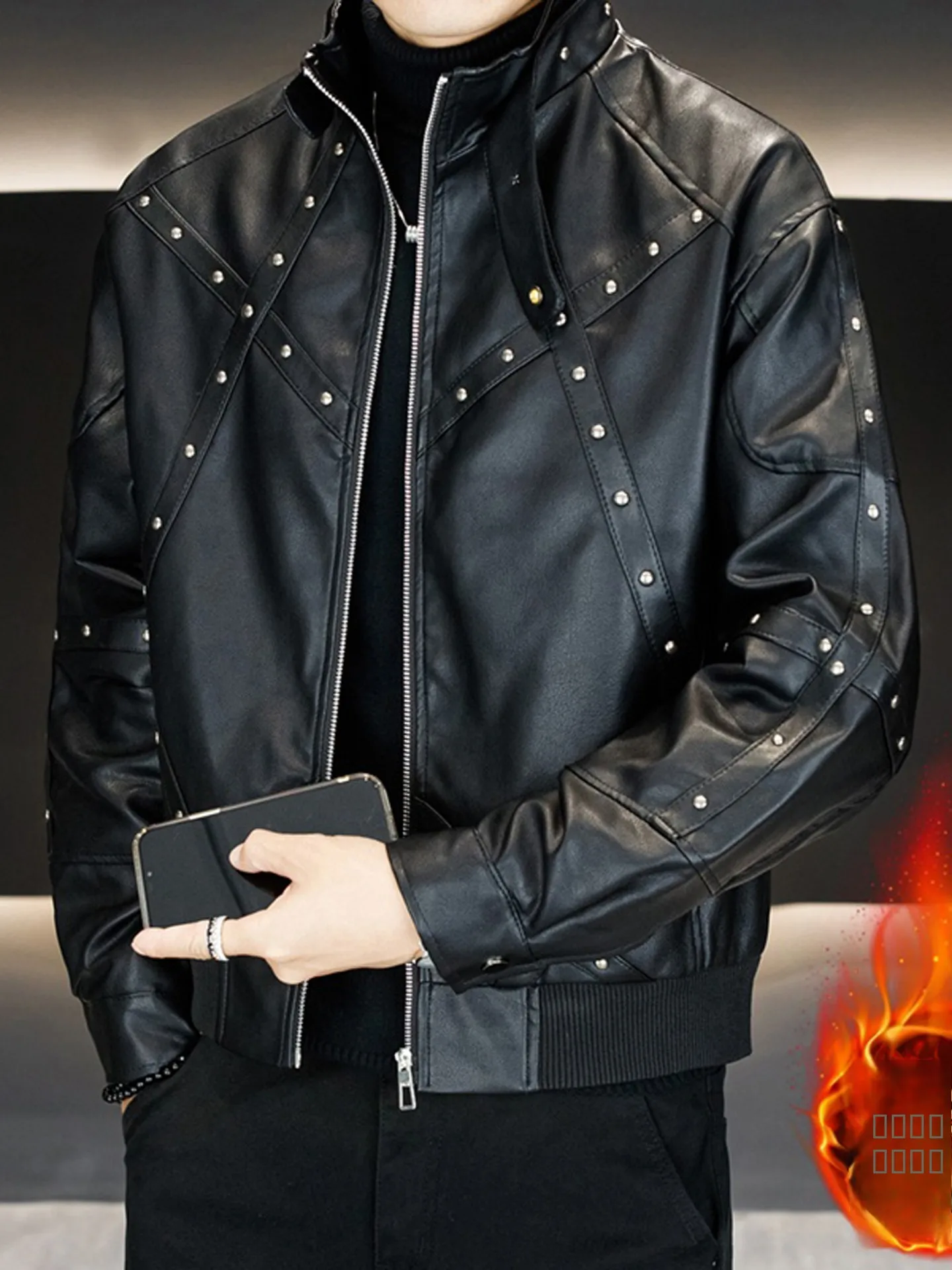 Мужская кожаная куртка American Sle с воротником-стойкой, на флисовой подкладке, модная, с пэчворком и заклепками, премиум-класса, стильная
Мужская кожаная куртка American Sle с воротником-стойкой, на флисовой подкладке, модная, с пэчворком и заклепками, премиум-класса, стильная