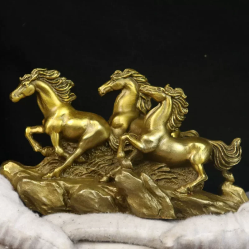 Chinese traditional exquisite brass horse statue ornaments home and office desktop decoration handicrafts
Chinese traditional exquisite brass horse statue ornaments home and office desktop decoration handicrafts