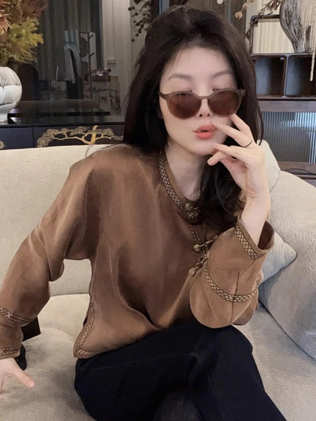 Early Autumn 2025 New Chinese Style Light National Trendy Long Sleeve Button up Shirt Women's Fashionable Coffee Color Women'...
Early Autumn 2025 New Chinese Style Light National Trendy Long Sleeve Button up Shirt Women's Fashionable Coffee Color Women'...