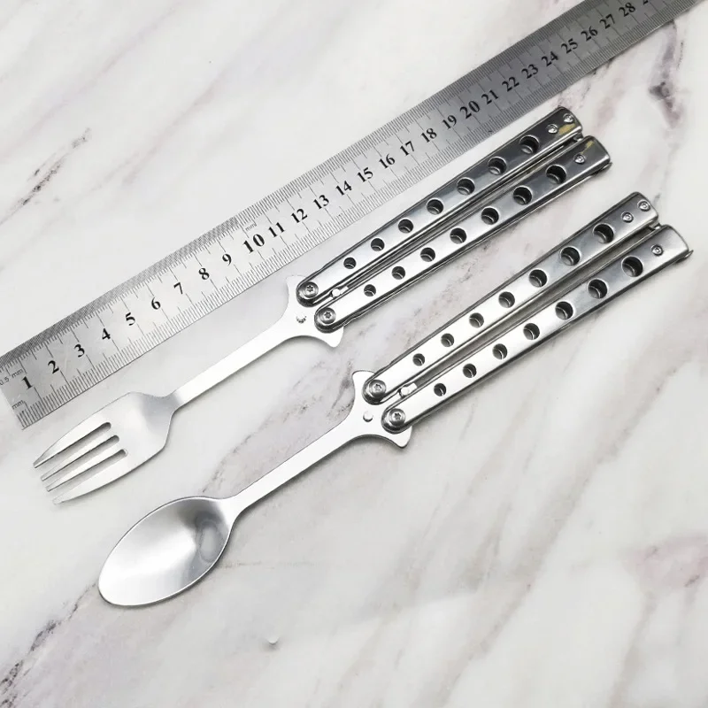 Folding Tableware Small And Portable Folding Storage Camping Tableware Hollow Process Spoon Butterfly Knife Kitchen Tools Fork
Folding Tableware Small And Portable Folding Storage Camping Tableware Hollow Process Spoon Butterfly Knife Kitchen Tools Fork