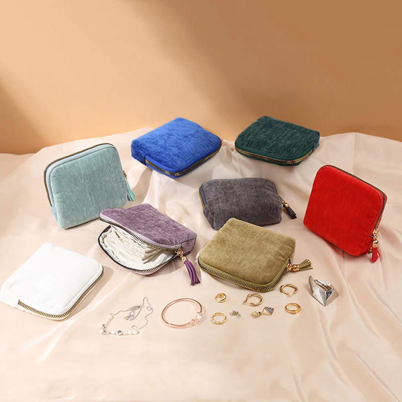Элегантная мини-сумка для хранения ювелирных изделий с кисточками на молнии, ожерелье, браслет, серьги, кольца, сумки, портативная дорожная сумка для упаковки ювелирных изделий
Элегантная мини-сумка для хранения ювелирных изделий с кисточками на молнии, ожерелье, браслет, серьги, кольца, сумки, портативная дорожная сумка для упаковки ювелирных изделий