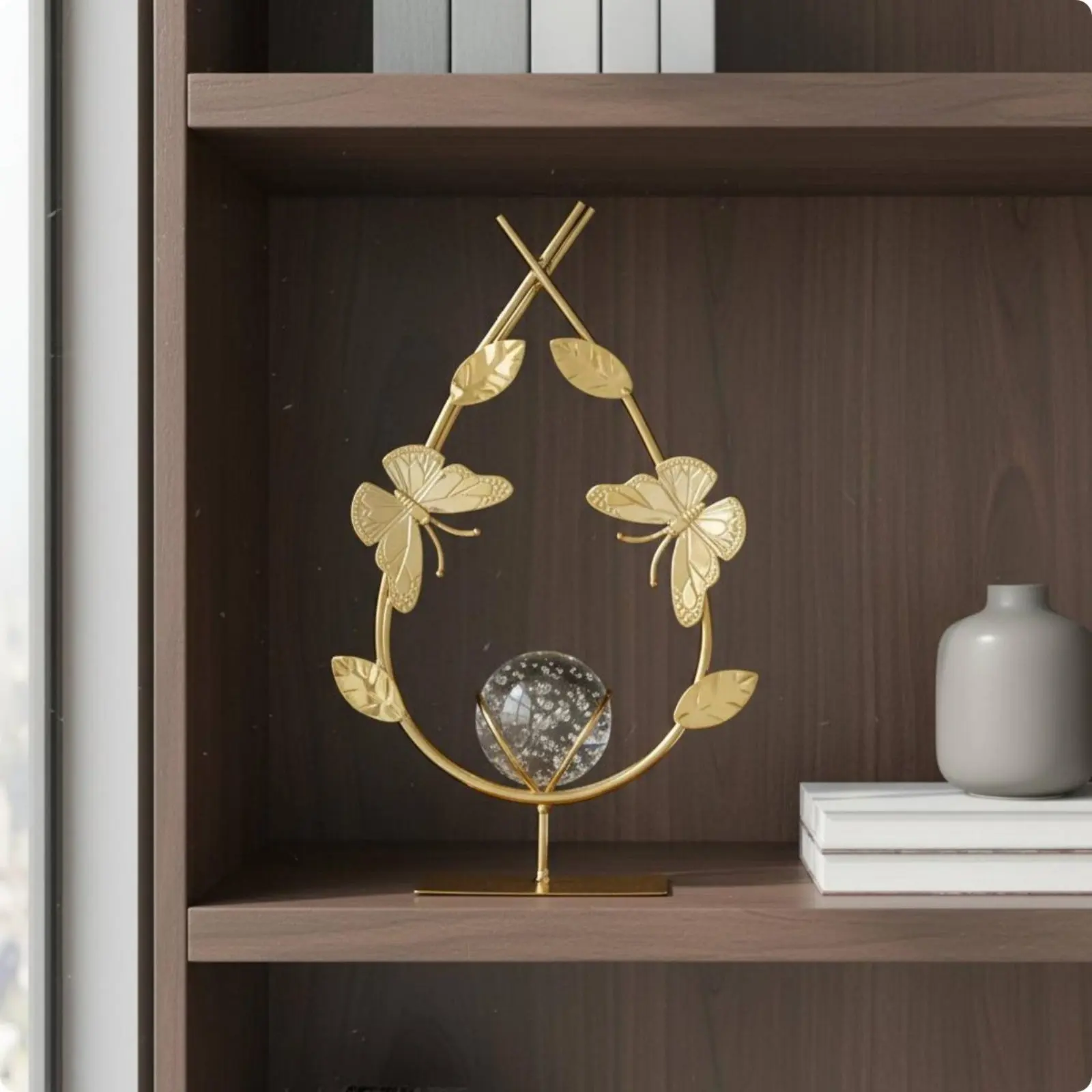 3 Pieces Crystal Ball Decor Modern Luxury Design Gold Decorative Sculpture Gilded Foliage Sculpture Artisan-Made Look
3 Pieces Crystal Ball Decor Modern Luxury Design Gold Decorative Sculpture Gilded Foliage Sculpture Artisan-Made Look