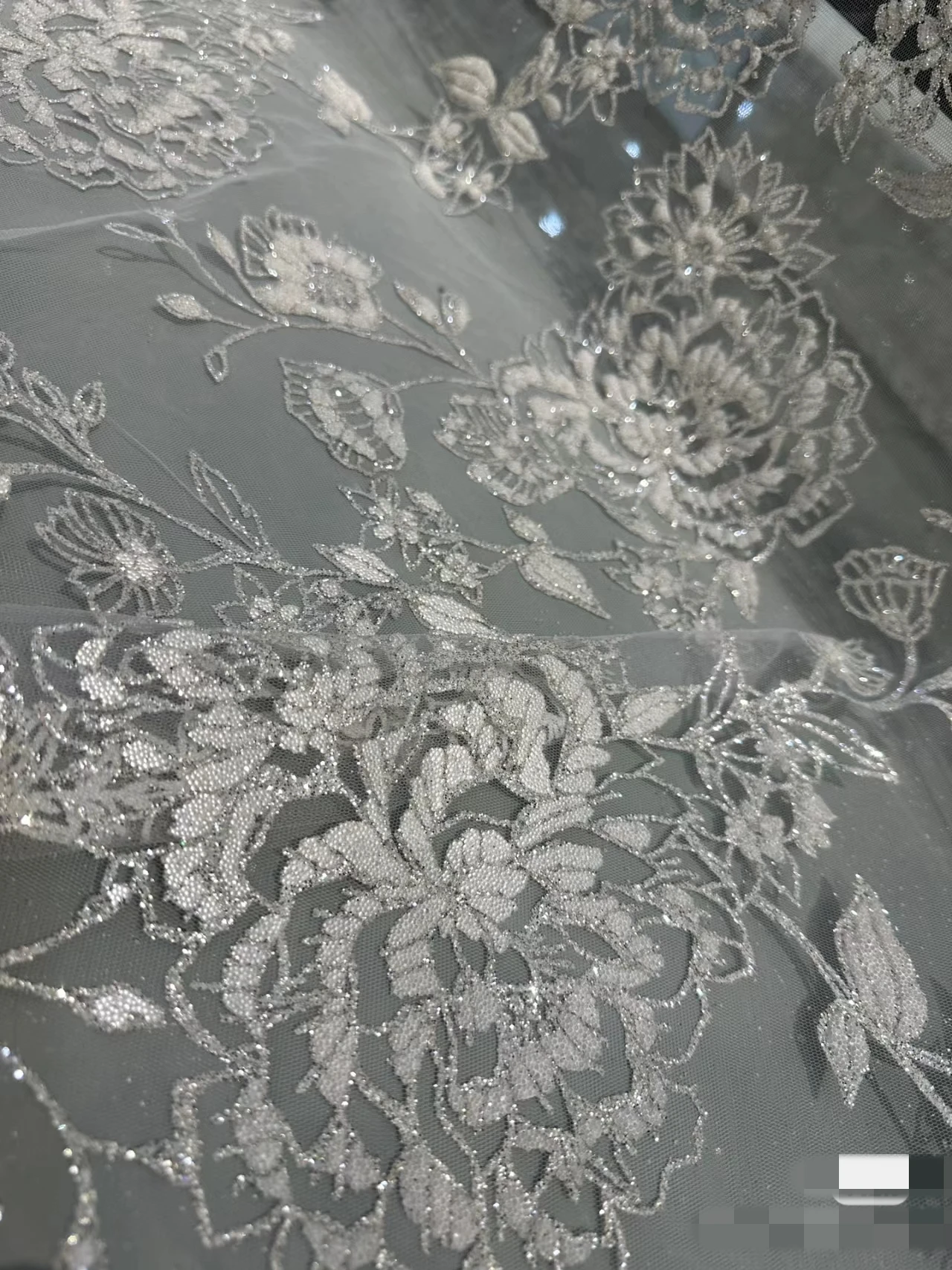 Silver Glitter Tulle Mesh Lace Fabric Big Florals Robe de Mariee 2024 Material Sewing Luxury Lace
Silver Glitter Tulle Mesh Lace Fabric Big Florals Robe de Mariee 2024 Material Sewing Luxury Lace
