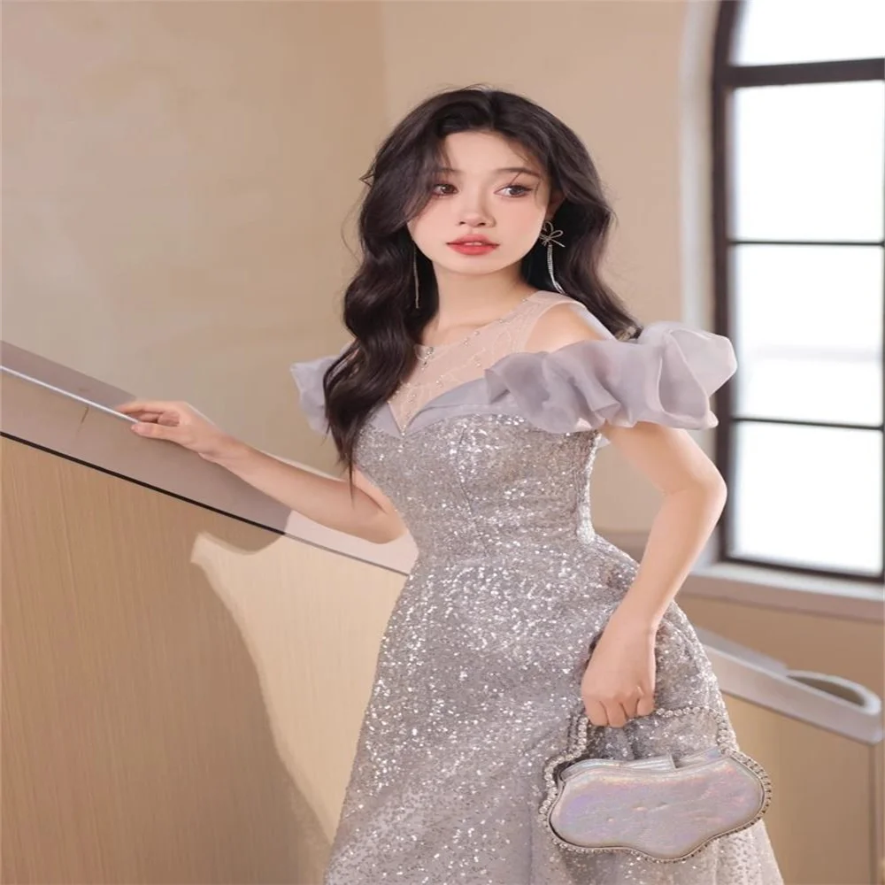 Silver Gray Sequin A-line Tulle Wedding Dress Prom Dress 2024 Sexy Boat-neck Party Dress Prom Gown Customized A084
Silver Gray Sequin A-line Tulle Wedding Dress Prom Dress 2024 Sexy Boat-neck Party Dress Prom Gown Customized A084