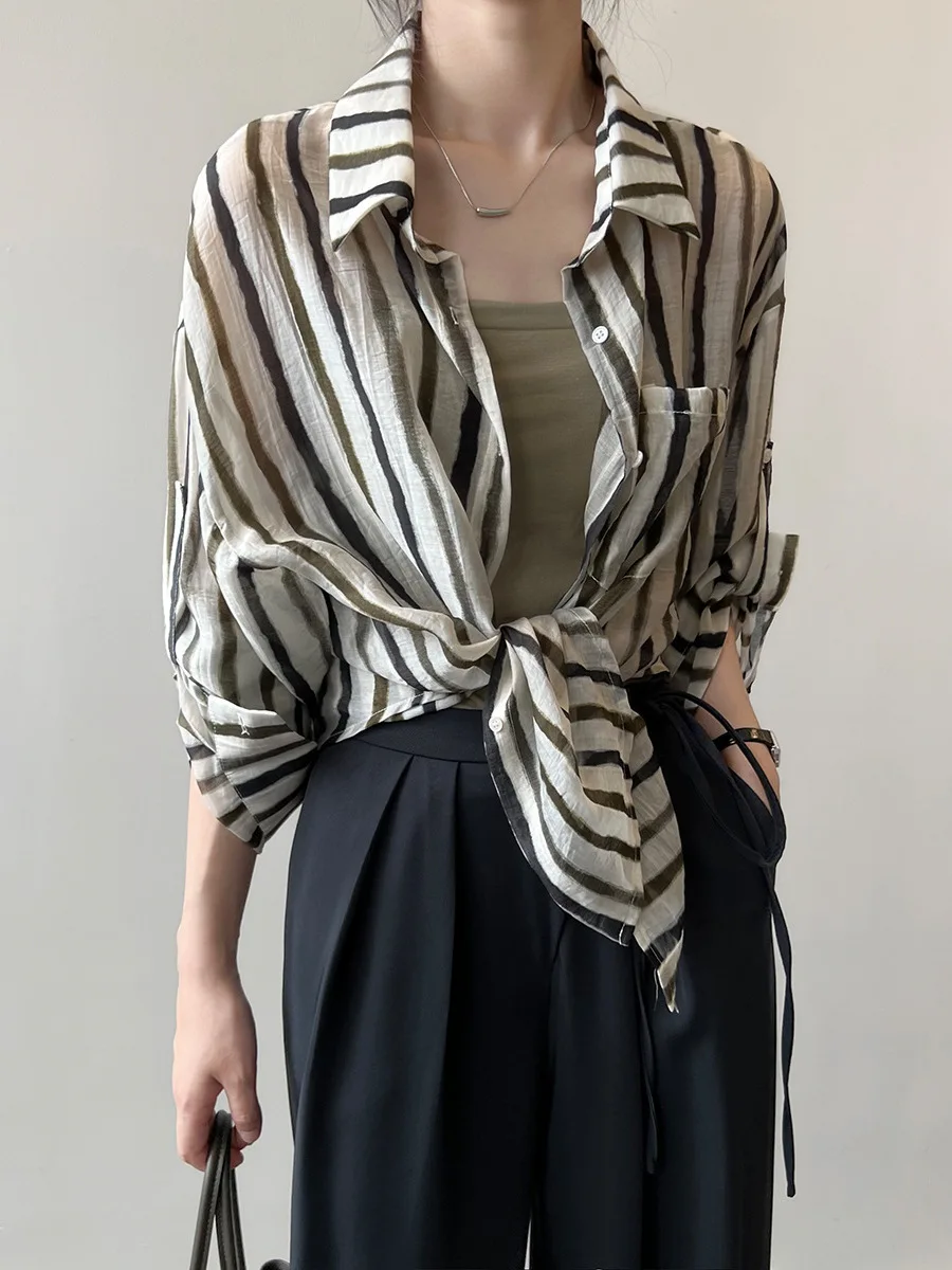 Summer Thin Long Sve Stripe Sun Protection irt Women's Casual Loose Open Cardigan Sle French Loose Fit Daily Wear
Summer Thin Long Sve Stripe Sun Protection irt Women's Casual Loose Open Cardigan Sle French Loose Fit Daily Wear