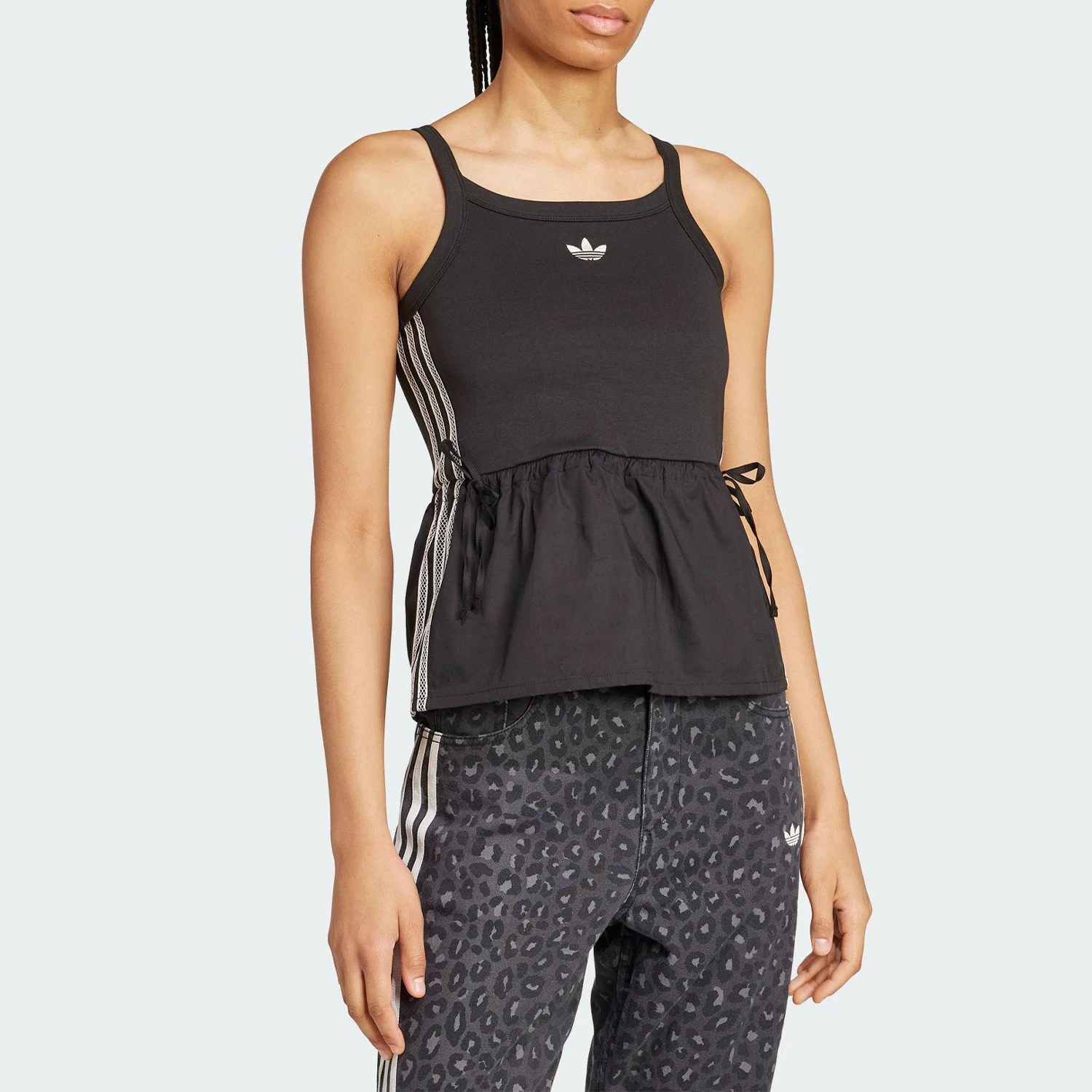 Adidas genuine Originals Women's Classic Sports Slim-Fit Sleeveless Tank Top KC0764
Adidas genuine Originals Women's Classic Sports Slim-Fit Sleeveless Tank Top KC0764