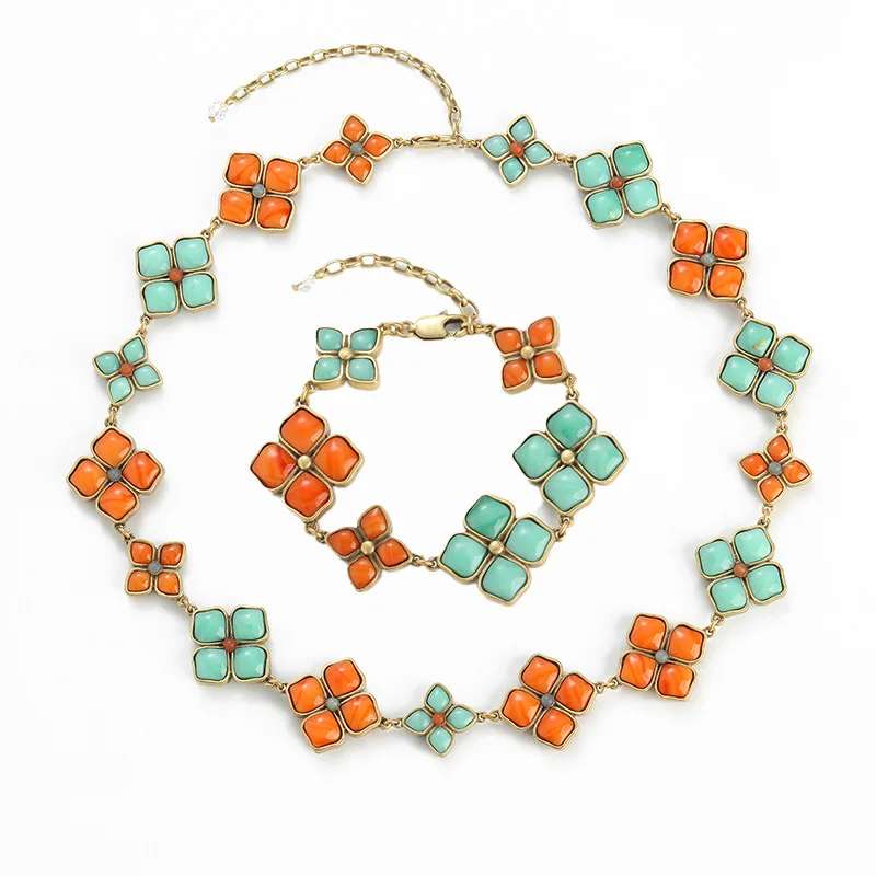 Vintage Red and Blue Agate Jewelry Set Four Leaf Clover Necklace Bracelet Luxury Designer For Women Gold Color High Quality Gift
Vintage Red and Blue Agate Jewelry Set Four Leaf Clover Necklace Bracelet Luxury Designer For Women Gold Color High Quality Gift