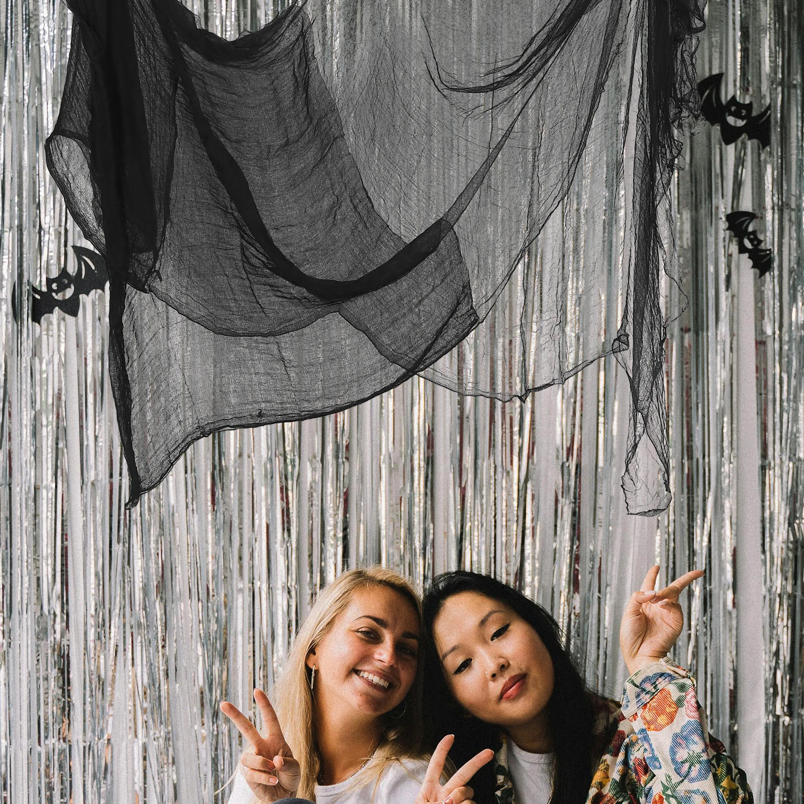 5M Black Halloween Spooky Cloth Dense Mesh Customizable Cuttable For Walls Doors Windows Decoration Halloween Party
5M Black Halloween Spooky Cloth Dense Mesh Customizable Cuttable For Walls Doors Windows Decoration Halloween Party