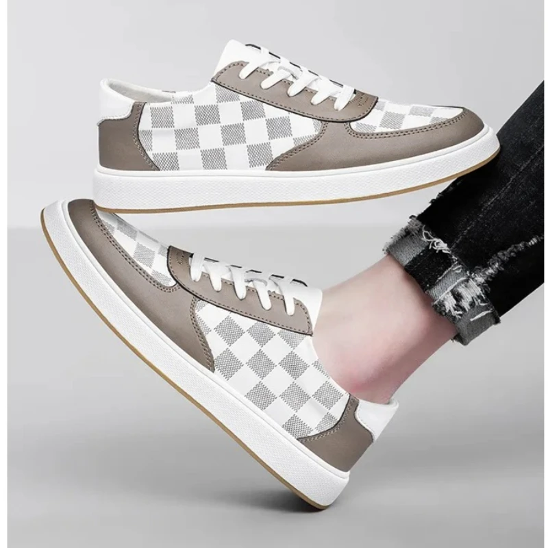 New Men Genuine Leather Casual Shoes Trend Print Flat Skate Shoes Street Fashion Lace-up Sneaker
New Men Genuine Leather Casual Shoes Trend Print Flat Skate Shoes Street Fashion Lace-up Sneaker