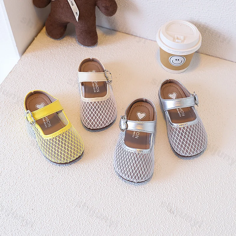 Summer Girls Flat Slippers 2025 Mesh Breathable Causal Shoes Kids Outdoor Fashion Soft PU Leather Children's Princess Shoes
Summer Girls Flat Slippers 2025 Mesh Breathable Causal Shoes Kids Outdoor Fashion Soft PU Leather Children's Princess Shoes