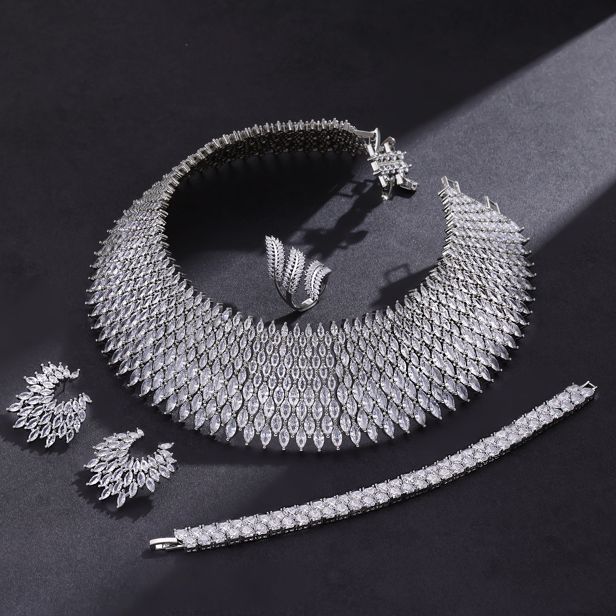Top new clear white stone cubic zirconia micro pave setting wedding choker for women free shipping
Top new clear white stone cubic zirconia micro pave setting wedding choker for women free shipping