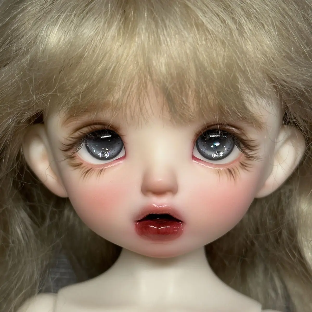 BJD Eyes doll eyes 12mm-18mm doll flash diamond acrylic Eyes for toys 1/8 1/6 1/4 1/3 SD DD doll accessories 12mm-18mm doll eyes
BJD Eyes doll eyes 12mm-18mm doll flash diamond acrylic Eyes for toys 1/8 1/6 1/4 1/3 SD DD doll accessories 12mm-18mm doll eyes