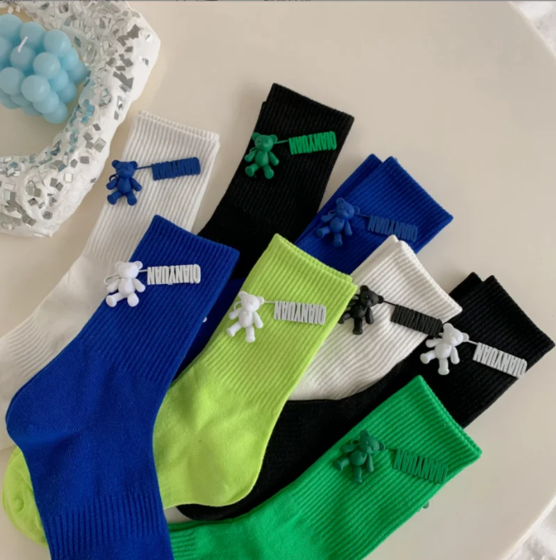 Black and White Pure Color Tube Socks Female Pin Bear Lovely Personality Tide Socks INS Korean Students Long Tube Cotton Socks
Black and White Pure Color Tube Socks Female Pin Bear Lovely Personality Tide Socks INS Korean Students Long Tube Cotton Socks