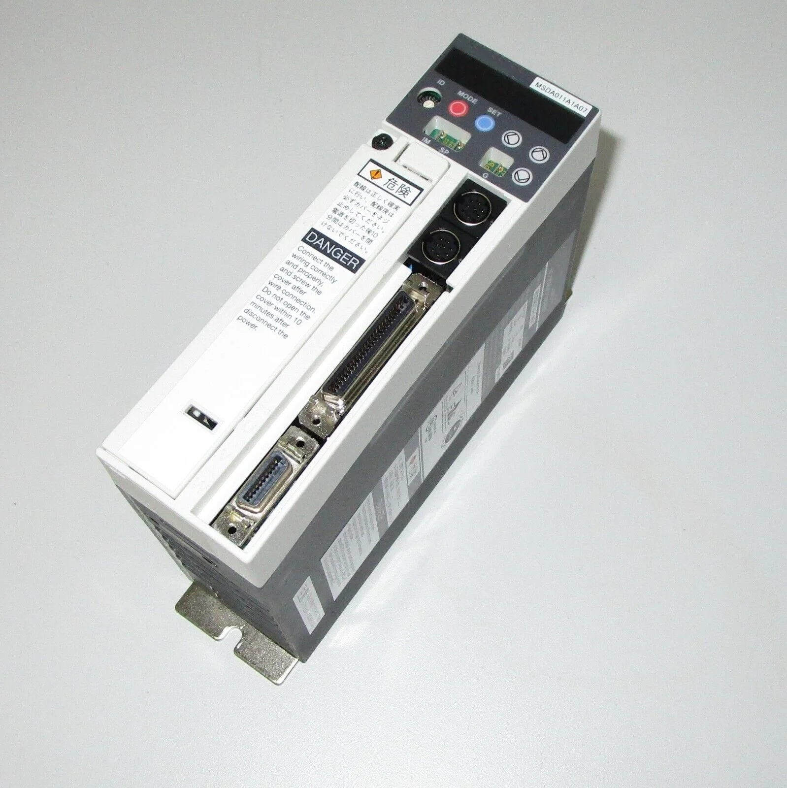 100% Original And Authentic MSDA011A1A07 MSMA022A1F MSMD042G1S MSD5A1A1X Servo Motor 1 Year Warranty Fast Shipping
100% Original And Authentic MSDA011A1A07 MSMA022A1F MSMD042G1S MSD5A1A1X Servo Motor 1 Year Warranty Fast Shipping