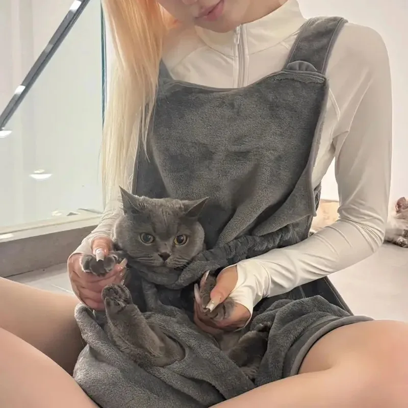 Cozy Kitten and Puppy Pet Carrier Apron Cat Apron with hanging chest bag and cat sleep function
Cozy Kitten and Puppy Pet Carrier Apron Cat Apron with hanging chest bag and cat sleep function