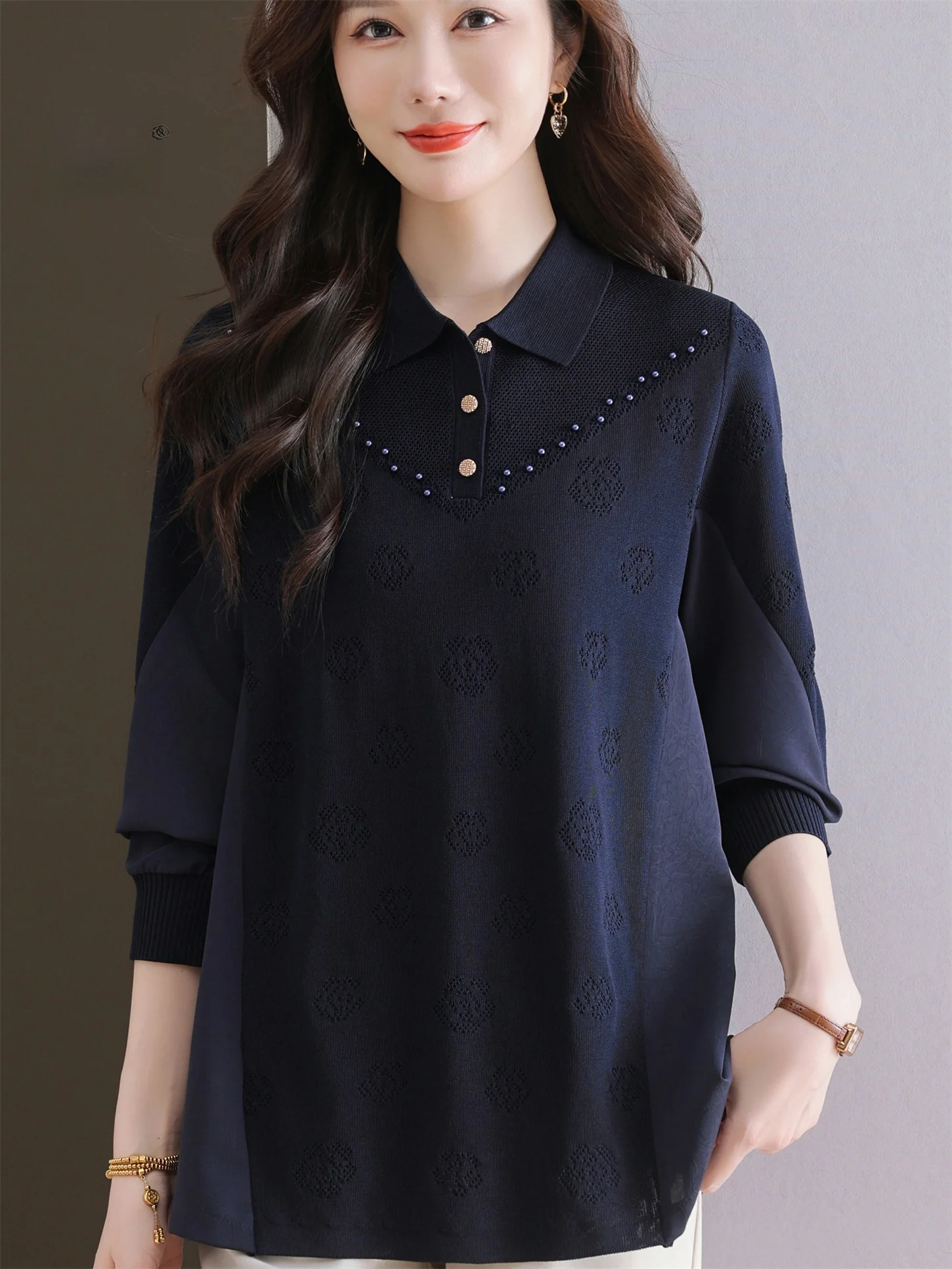 Модный вязаный топ для молодых мам среднего возраста и ly для женщин, длинный све, отложной воротник, свободный базовый топ больших размеров
Модный вязаный топ для молодых мам среднего возраста и ly для женщин, длинный све, отложной воротник, свободный базовый топ больших размеров