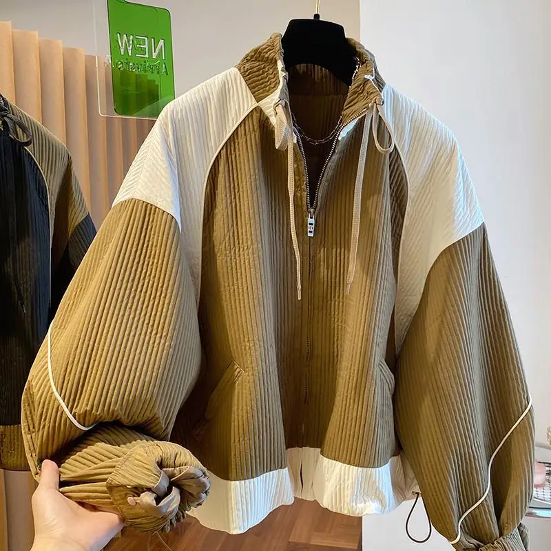 Korean Style Plus Size Loose 150kg Women's Casual Jacket Spring and Autumn Stand Collar Contrast Color Stitching Girl Coat Top
Korean Style Plus Size Loose 150kg Women's Casual Jacket Spring and Autumn Stand Collar Contrast Color Stitching Girl Coat Top