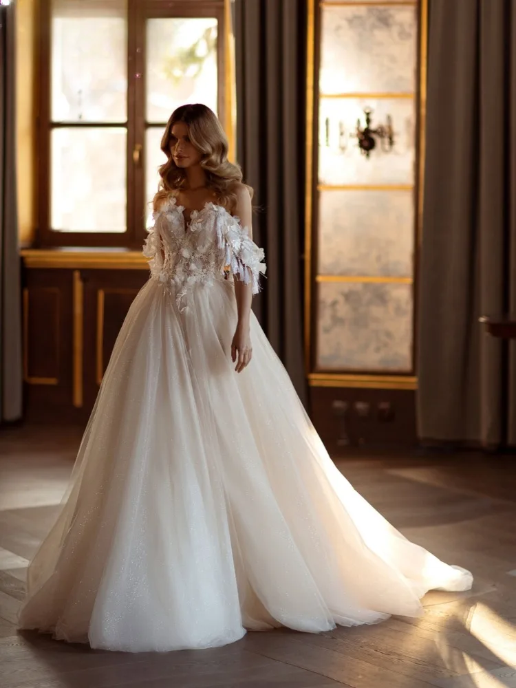 Floral Off Shoulder Wedding Dress Princess V-neck Lace Applique Tassel Lace up Floor Length Bridal Gown Elegant Robe De Mariée
Floral Off Shoulder Wedding Dress Princess V-neck Lace Applique Tassel Lace up Floor Length Bridal Gown Elegant Robe De Mariée
