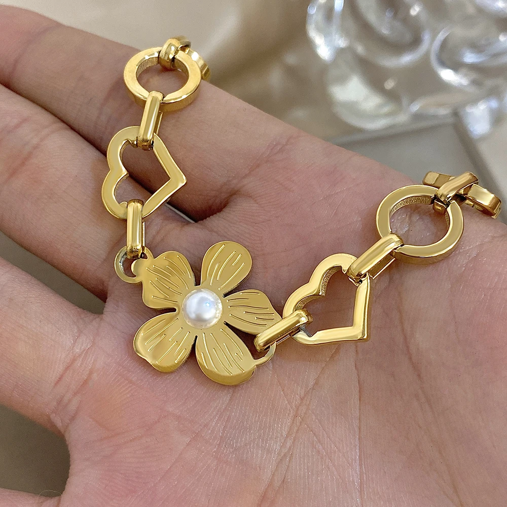 DODOHAO Hollow Love Heart Charms Bracelets Flower Bracelets For Women Elegant Gold Color Bangle Fashion Stainess Steel Jewelry
DODOHAO Hollow Love Heart Charms Bracelets Flower Bracelets For Women Elegant Gold Color Bangle Fashion Stainess Steel Jewelry