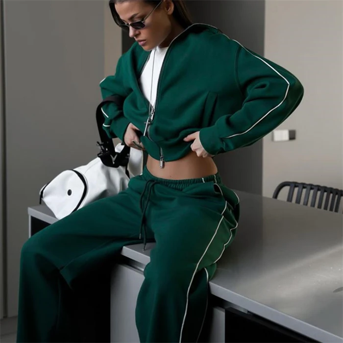 Women's Sportswear Hoodie Pants Trasuit Set Long Sve Zipper Closure Faionable Two-Piece Outfit Comfortable Casual Wear
Women's Sportswear Hoodie Pants Trasuit Set Long Sve Zipper Closure Faionable Two-Piece Outfit Comfortable Casual Wear