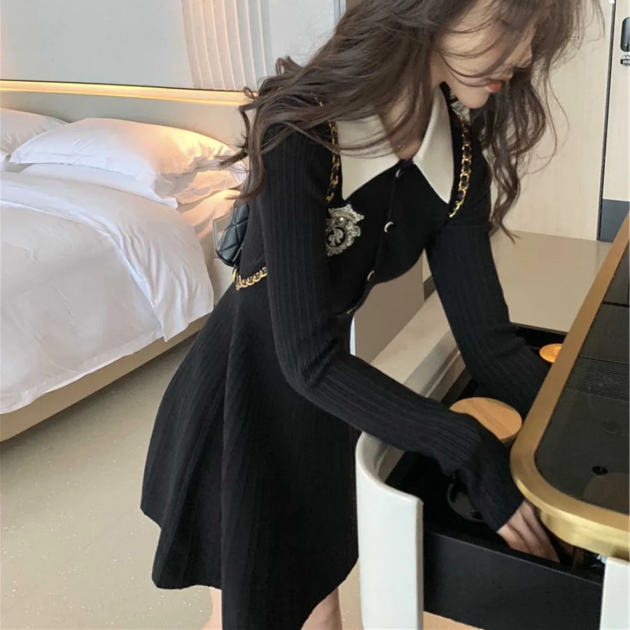 【New style】High-quality black long-sleeved knitted dress for women's autumn and winter new style inner preppy style baby collar
【New style】High-quality black long-sleeved knitted dress for women's autumn and winter new style inner preppy style baby collar