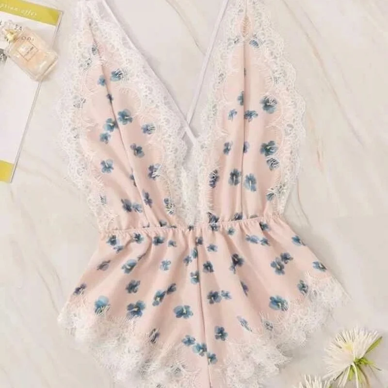 Women's Strapless One-Piece Printed Lace Trim Frilled Edge Nightgown Delicate Daily Night Clothing
Women's Strapless One-Piece Printed Lace Trim Frilled Edge Nightgown Delicate Daily Night Clothing