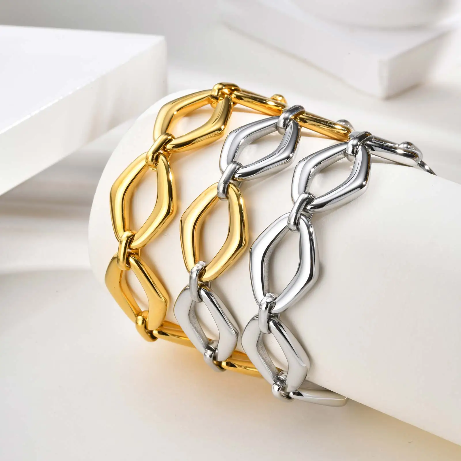 High Quality Hollow Geometric Bracelet for Women,Gold Plated Stainless Steel Bracelets,Unique Jewelry Gifts
High Quality Hollow Geometric Bracelet for Women,Gold Plated Stainless Steel Bracelets,Unique Jewelry Gifts