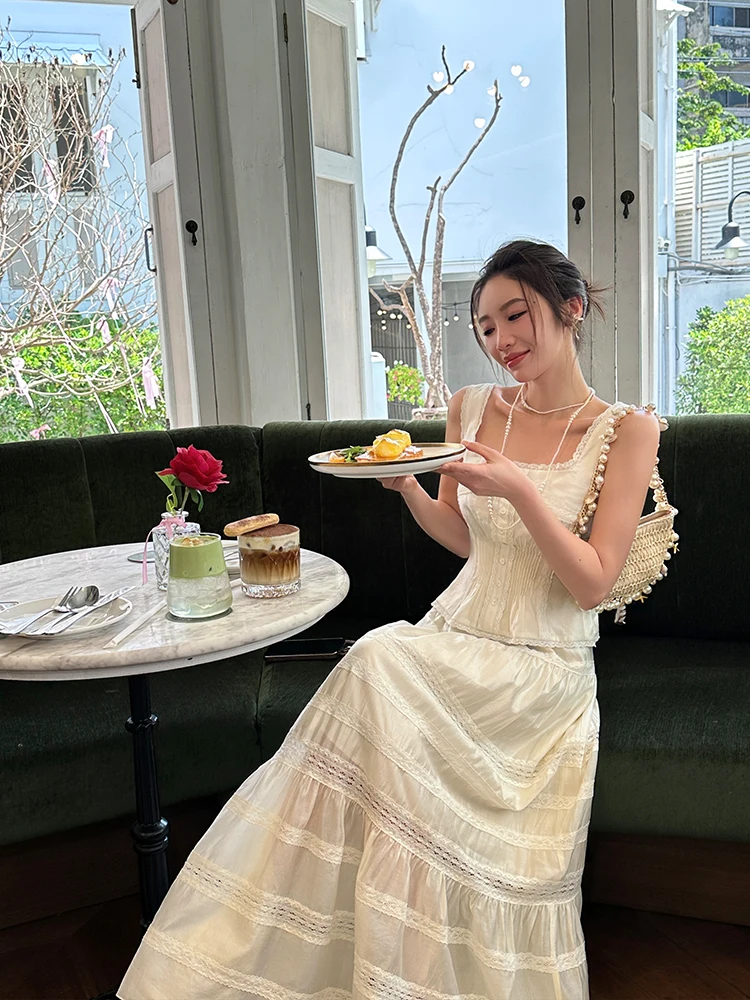 ZQ Summer Walk Blend Slim Fit Vest Women's Lace Trim Long Half Skirt Set Elegant Style Outerwear Casual Summer Wear
ZQ Summer Walk Blend Slim Fit Vest Women's Lace Trim Long Half Skirt Set Elegant Style Outerwear Casual Summer Wear