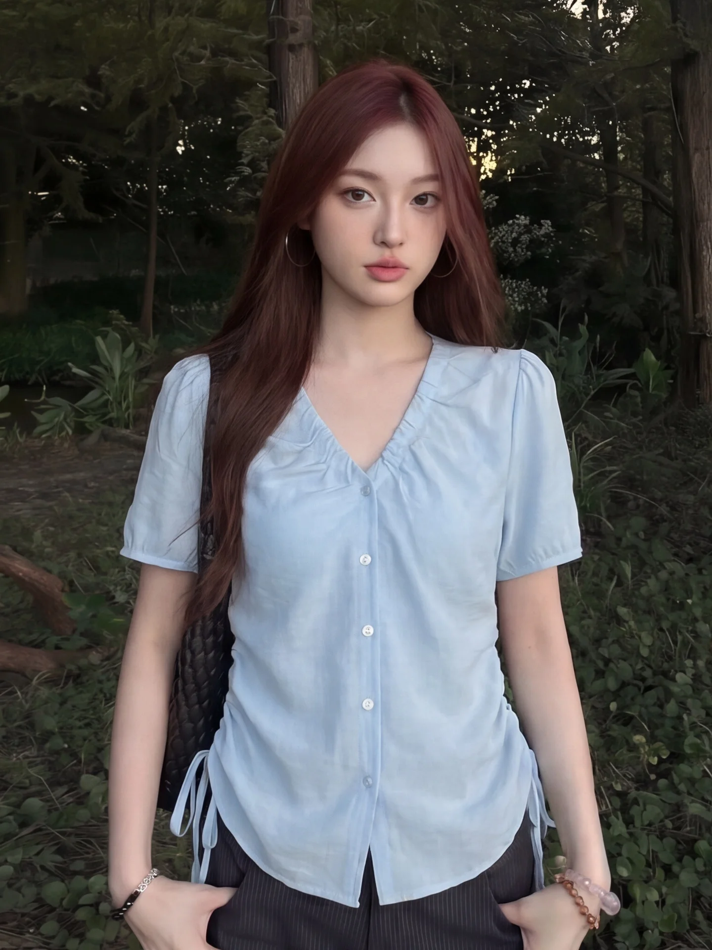 Korean Style V-Neck Ice Silk Cotton Linen Short Sleeve Shirt Women Summer Drawstring Waist Cinch Slimming Design Top
Korean Style V-Neck Ice Silk Cotton Linen Short Sleeve Shirt Women Summer Drawstring Waist Cinch Slimming Design Top