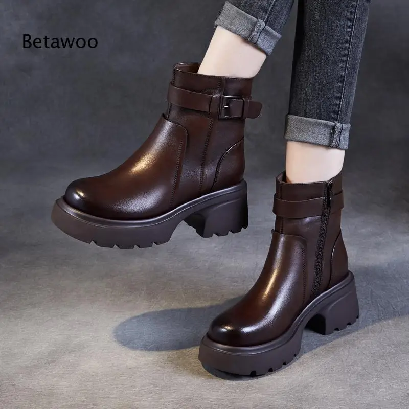 Ladies Retro Smooth Leather Ankle Boots Buckle Decor Slip On Side Zip Thick Lug Sole Block Heel Fashion Booties
Ladies Retro Smooth Leather Ankle Boots Buckle Decor Slip On Side Zip Thick Lug Sole Block Heel Fashion Booties