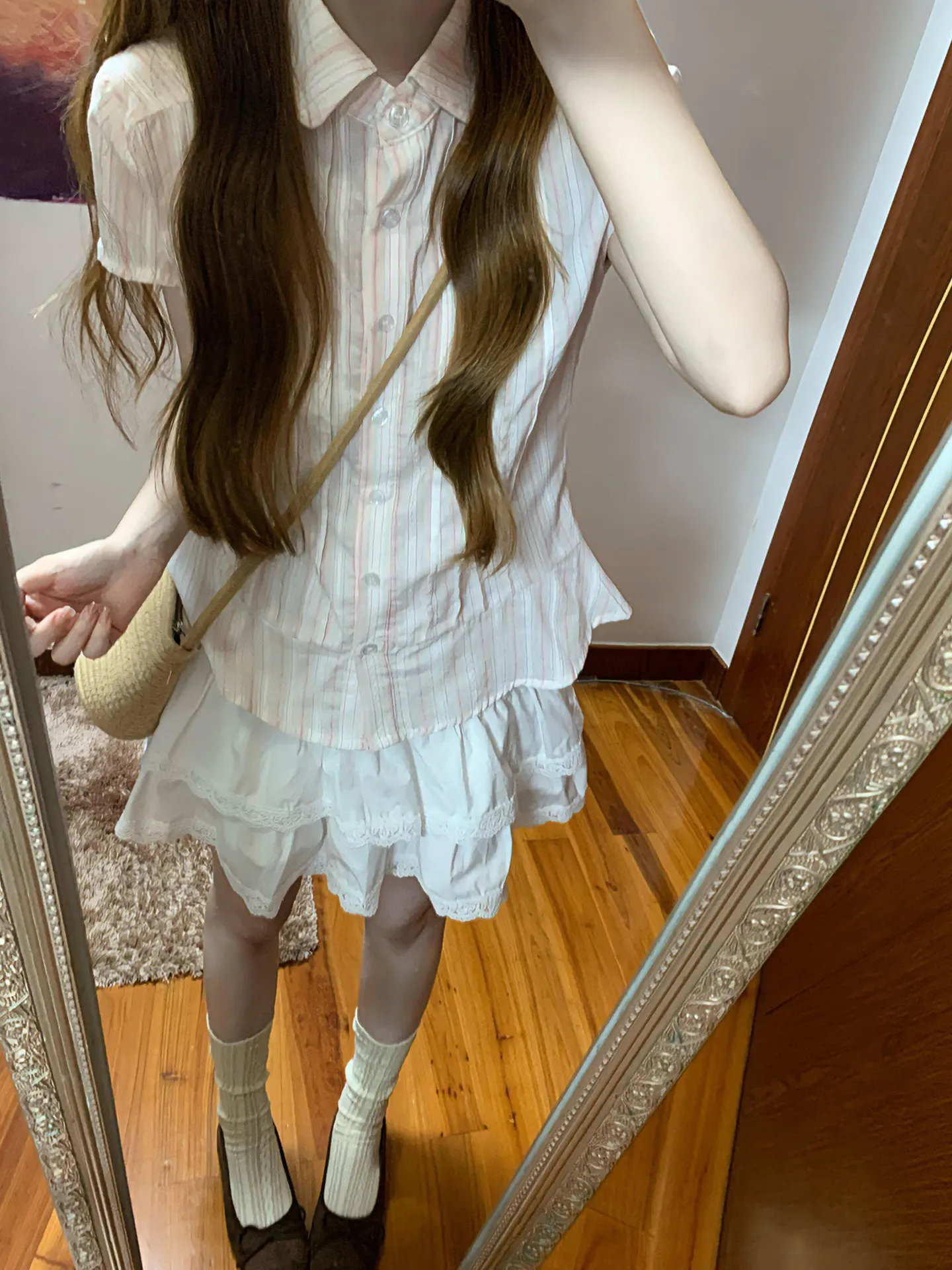 Summer Beautiful Small Size Clothing Set Korean Style Striped Shirt Slimming Puffy Half-length Skirt Two-piece Set
Summer Beautiful Small Size Clothing Set Korean Style Striped Shirt Slimming Puffy Half-length Skirt Two-piece Set