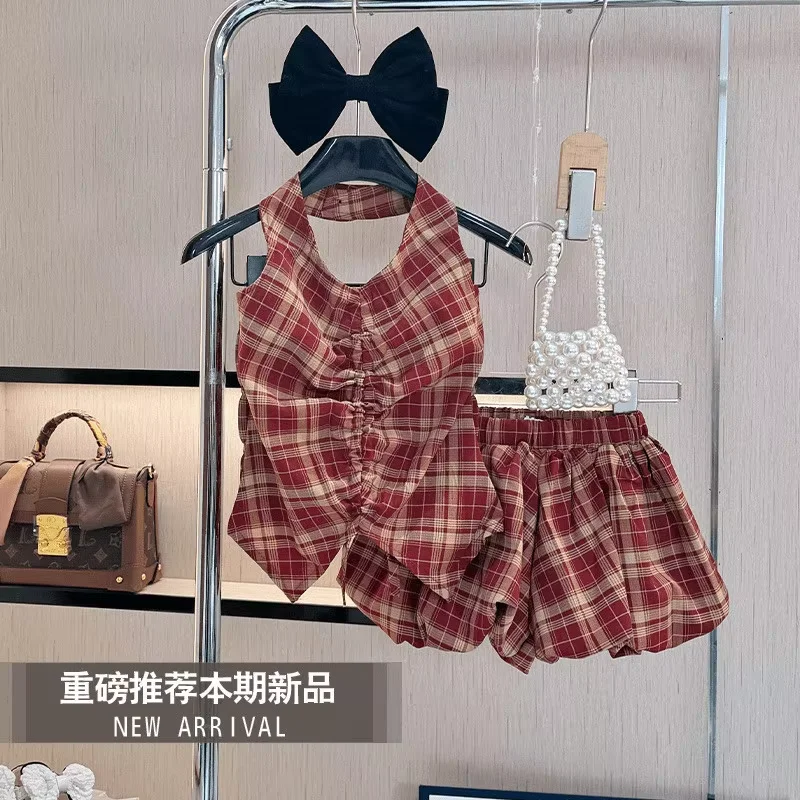Girls' Summer Set 2026 New Style Children's Baby Summer Stylish Hanging Neck Top+Shorts Two Piece Set
Girls' Summer Set 2026 New Style Children's Baby Summer Stylish Hanging Neck Top+Shorts Two Piece Set
