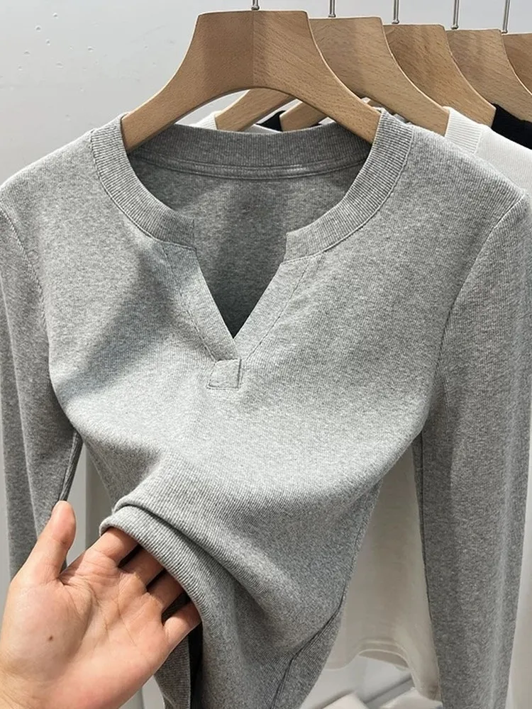 Pure Cotton Long Sve V-Ne Base irt Women's plus Size Slim Fit Inner Wear Versatile oulder T-irt Top for All Seasons
Pure Cotton Long Sve V-Ne Base irt Women's plus Size Slim Fit Inner Wear Versatile oulder T-irt Top for All Seasons