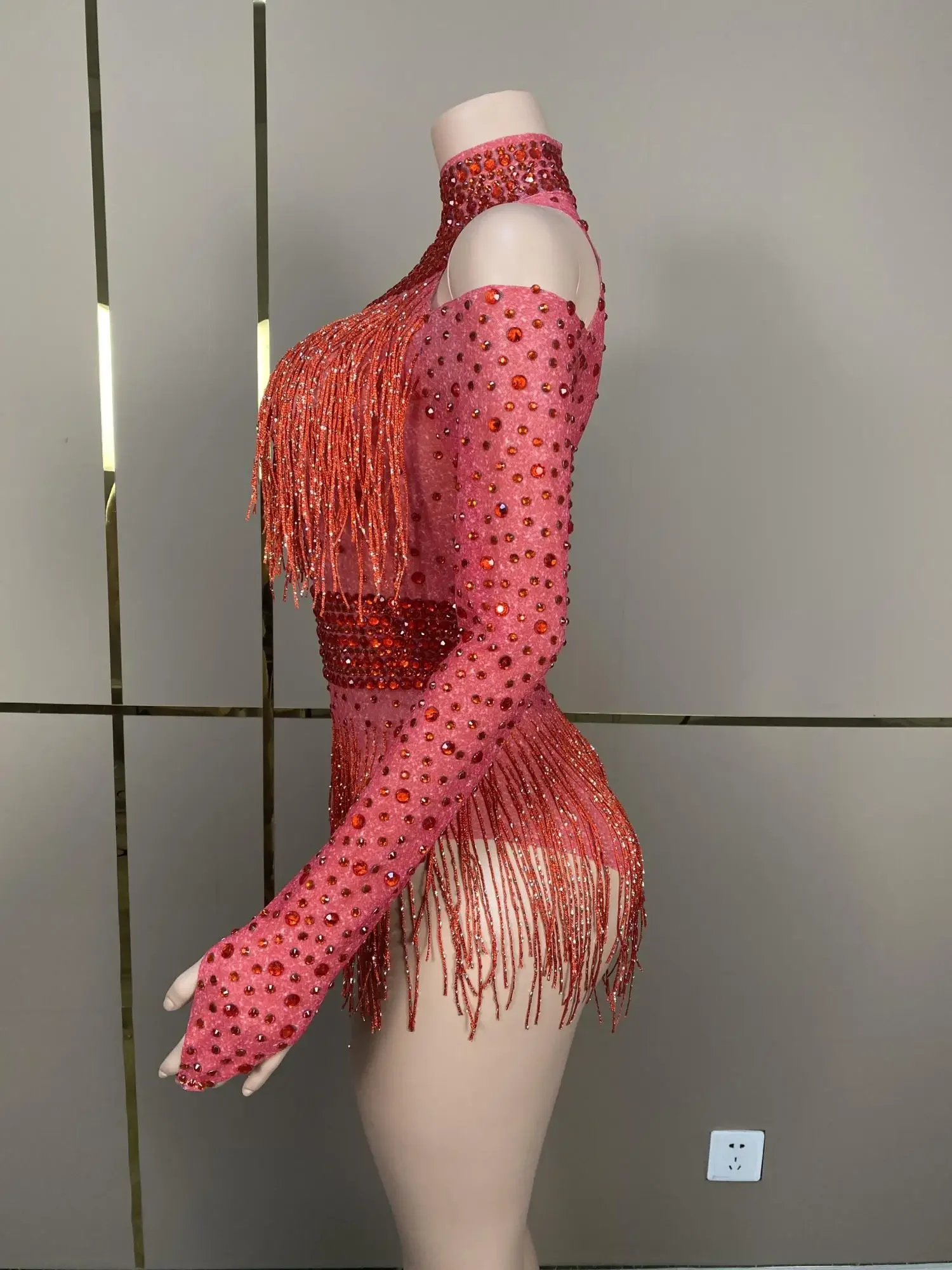 Performance Bodysuit Dance Leotard Rhinestone Tassel Bodysuit Women's Sexy Stage Jazz Spandex Bodysuit party costume
Performance Bodysuit Dance Leotard Rhinestone Tassel Bodysuit Women's Sexy Stage Jazz Spandex Bodysuit party costume