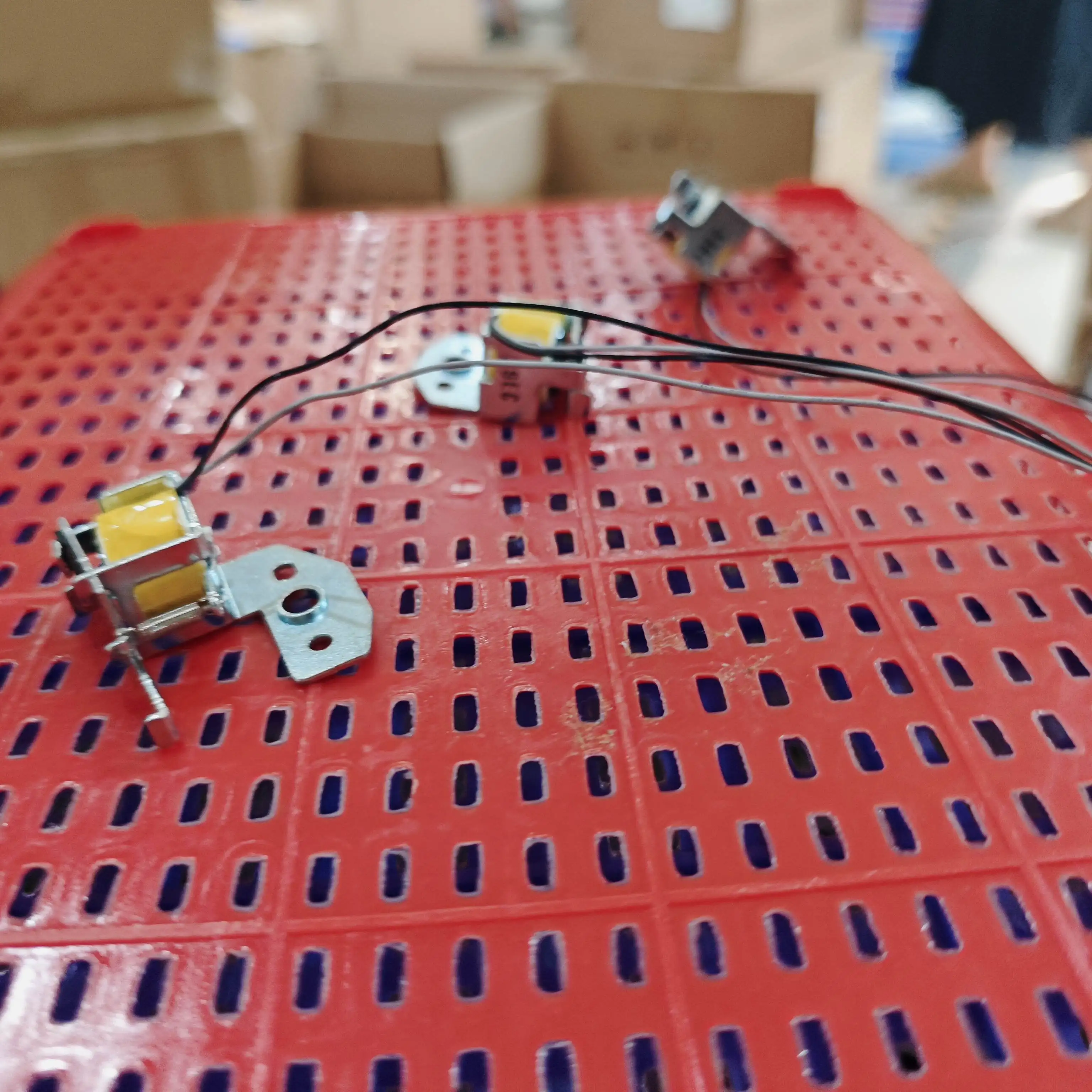 1 соленоид JC33-00025B для Samsung CLP 360 362 363 364 365 367 368 CLX 3300 3302 3303 3304 3305 ML 1910 1915 2525 2540 2545
1 соленоид JC33-00025B для Samsung CLP 360 362 363 364 365 367 368 CLX 3300 3302 3303 3304 3305 ML 1910 1915 2525 2540 2545