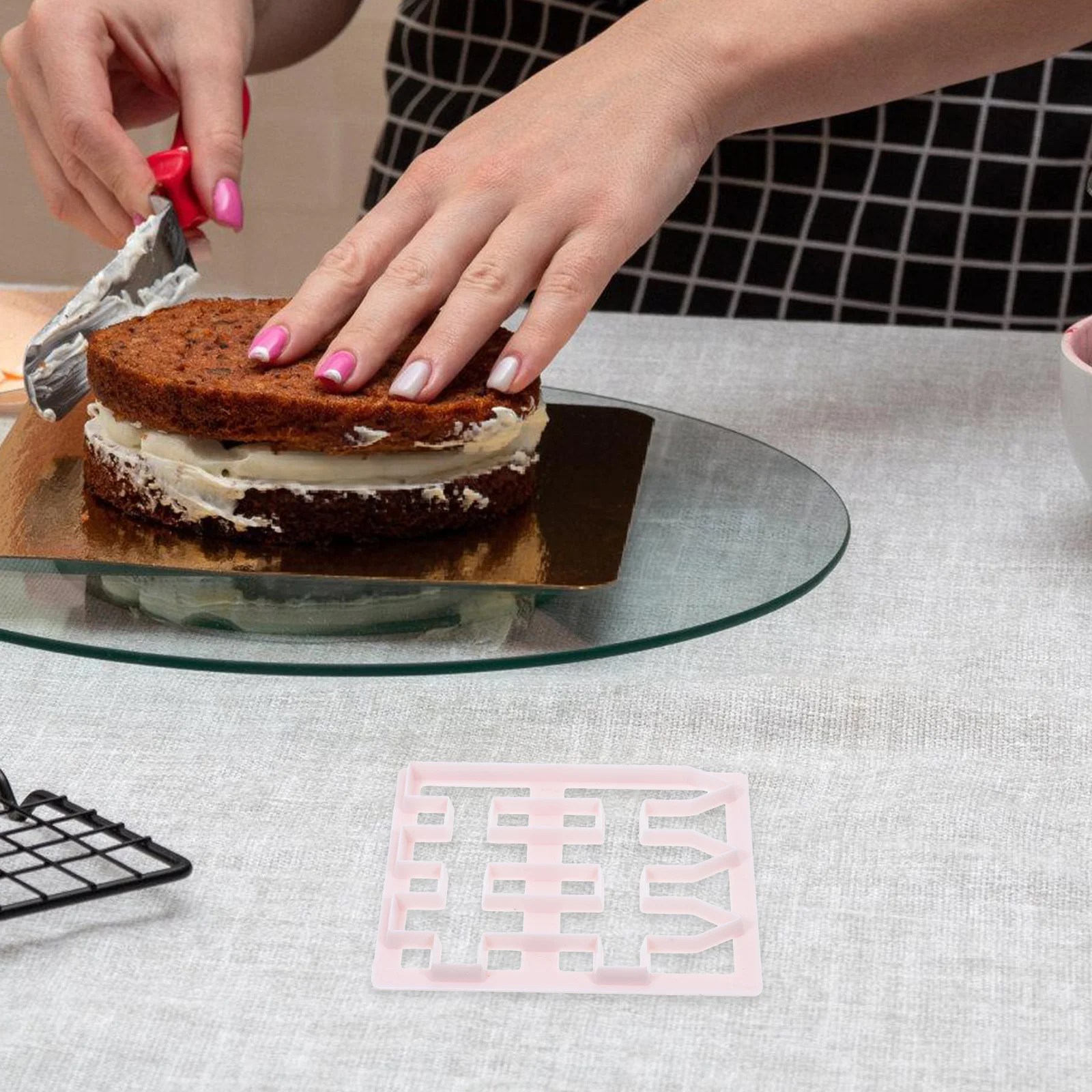 4Pcs Frame Fondant Mold White Plastic Cake Shaping Plate for DIY Baking Decoration Border Craft Baking Mould Set
4Pcs Frame Fondant Mold White Plastic Cake Shaping Plate for DIY Baking Decoration Border Craft Baking Mould Set