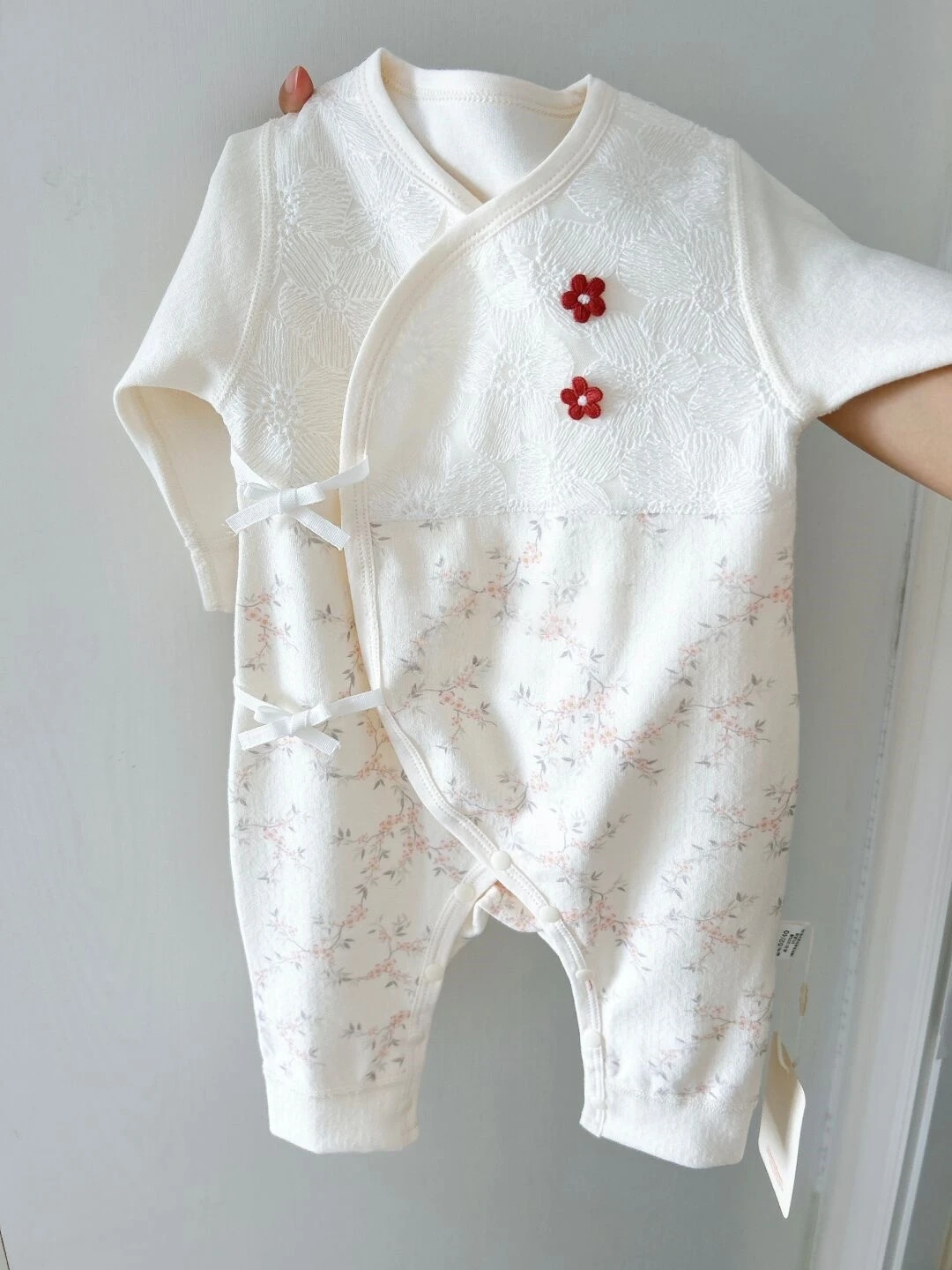 Осенний комплект детской одежды из хлопка класса А для новорожденных: комбинезон для малышей до месяца с защитой живота
Осенний комплект детской одежды из хлопка класса А для новорожденных: комбинезон для малышей до месяца с защитой живота