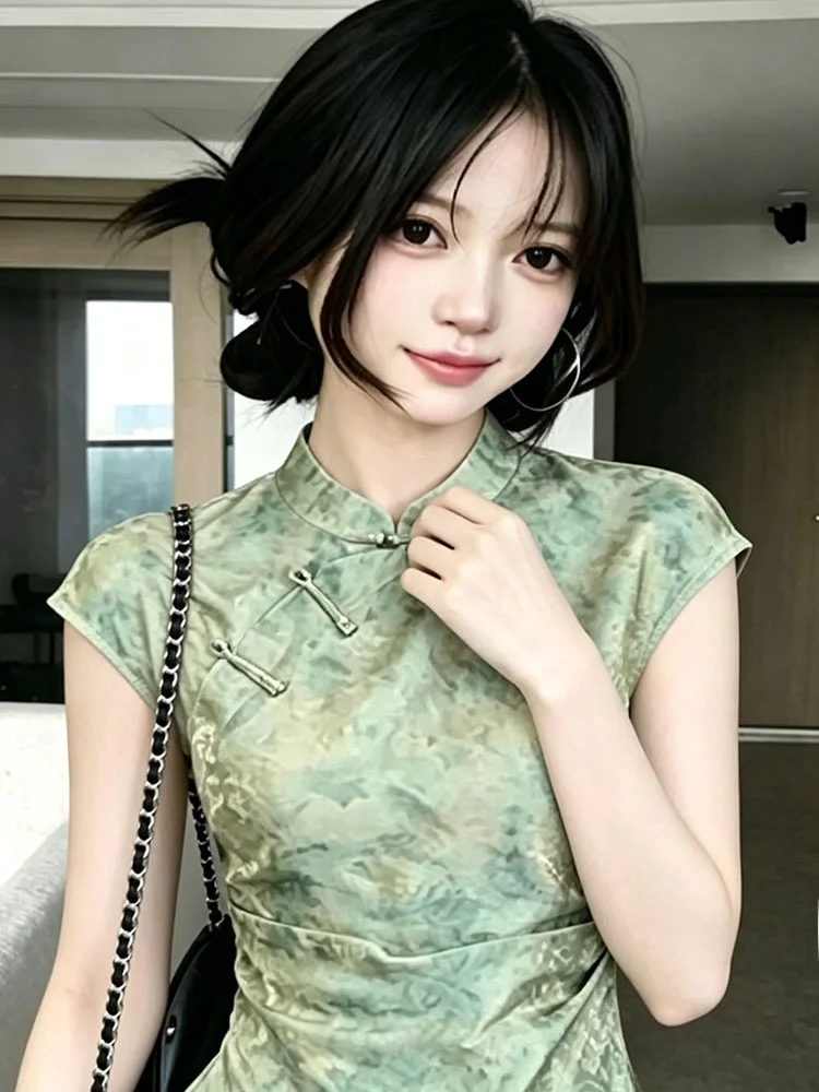 New Chinese Style Slim Fit Women's Shirt Lightweight Green Stand Collar Summer Versatile Slimming Top Button up Short Sleeve
New Chinese Style Slim Fit Women's Shirt Lightweight Green Stand Collar Summer Versatile Slimming Top Button up Short Sleeve