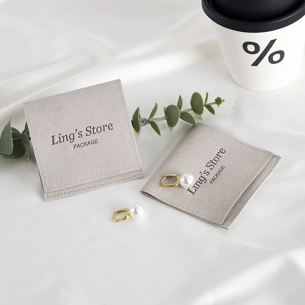 100pcs Custom Stamped logo Printed Luxury Envelope Flap Micro Fiber Suede Microfiber Envelope Jewelry Pouches and Packaging Gift
100pcs Custom Stamped logo Printed Luxury Envelope Flap Micro Fiber Suede Microfiber Envelope Jewelry Pouches and Packaging Gift