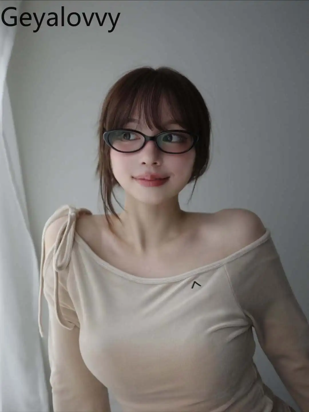 Japanese Style Niche Design Off-Shoulder Velvet Tie Long Sleeve T-Shirt Sweet Girl Autumn Versatile Waist-Cinching Tops
Japanese Style Niche Design Off-Shoulder Velvet Tie Long Sleeve T-Shirt Sweet Girl Autumn Versatile Waist-Cinching Tops