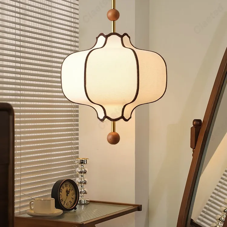 Chinese Retro Simple LED Fabric Chandelier Living Room Dining Room Bar Bedroom Decorative Atmosphere Lighting
Chinese Retro Simple LED Fabric Chandelier Living Room Dining Room Bar Bedroom Decorative Atmosphere Lighting