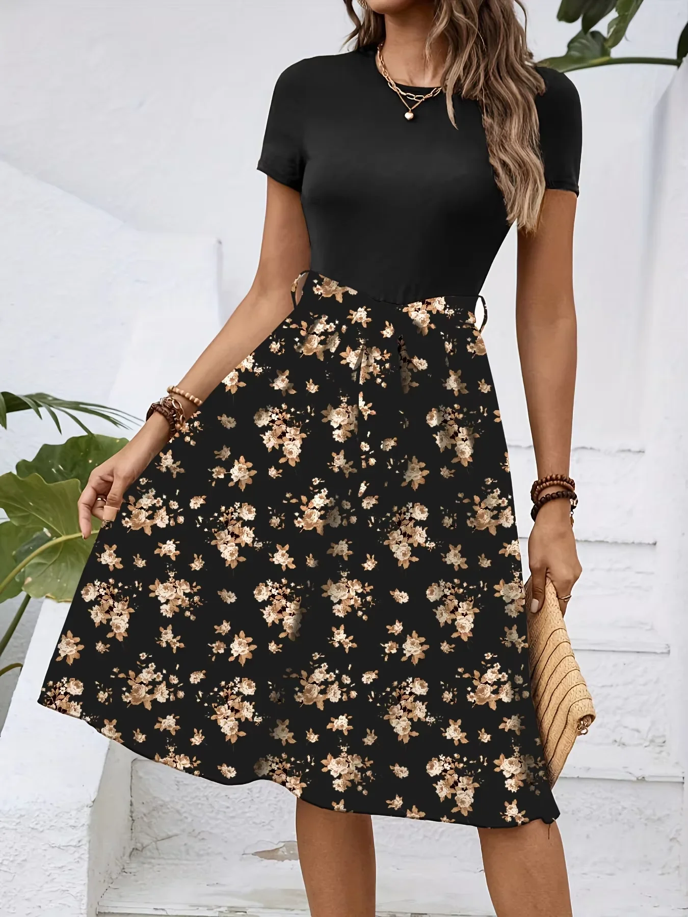 plus Size High-Waisted A-Line Skirt for Women with Waist Belt Floral Print European American Fashion Dress
plus Size High-Waisted A-Line Skirt for Women with Waist Belt Floral Print European American Fashion Dress
