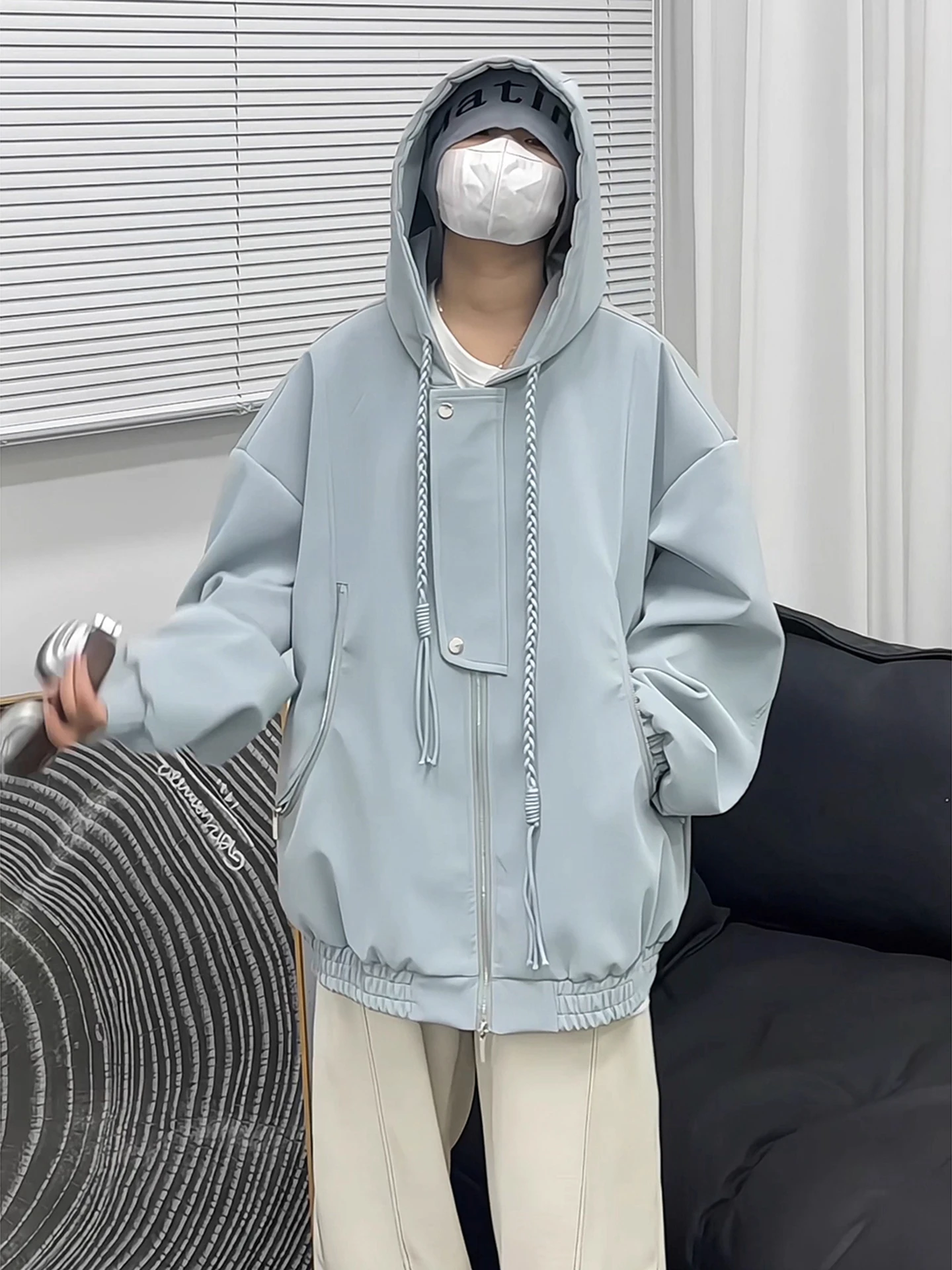 Мужская куртка из искусственной кожи с капюшоном, оверсайз, американская одежда, осень-весна, синяя мотоциклетная одежда, высококачественная верхняя одежда
Мужская куртка из искусственной кожи с капюшоном, оверсайз, американская одежда, осень-весна, синяя мотоциклетная одежда, высококачественная верхняя одежда