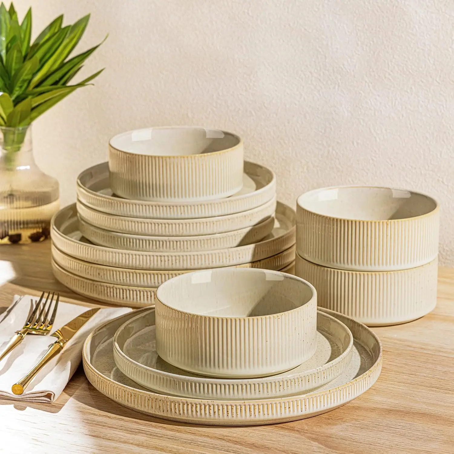 12 Piece Ceramic Dinnerware Set for 4, Speckled Plates & Bowls, Oven & Microwave Safe
12 Piece Ceramic Dinnerware Set for 4, Speckled Plates & Bowls, Oven & Microwave Safe