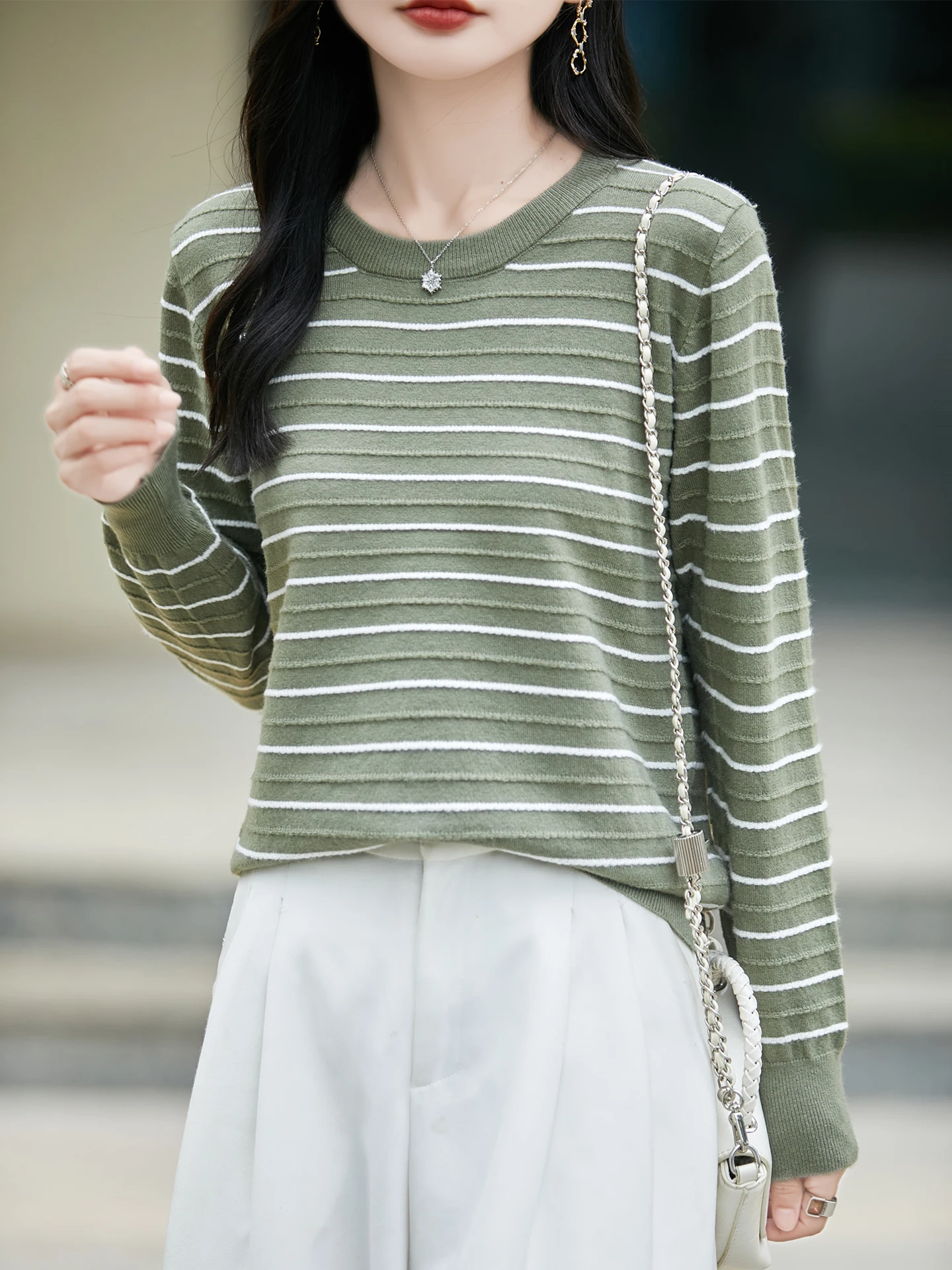 Elegant Woman Autumn Winter Sweater New Fashion Female Merino Wool Knitted Pullover Lady Long Sleeve Clothes Tops Striped Jumper
Elegant Woman Autumn Winter Sweater New Fashion Female Merino Wool Knitted Pullover Lady Long Sleeve Clothes Tops Striped Jumper