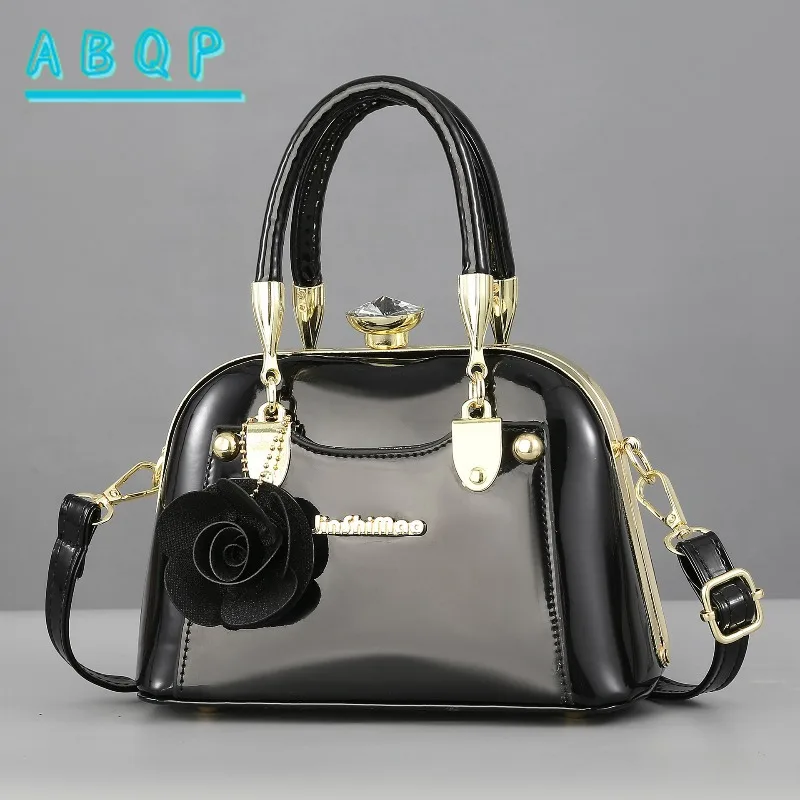 ABQP New Women's Handbag Luxury Brand Sequins Fashion Women's Shoulder Bag Large Capacity Women's Bag with Diamonds High Quality
ABQP New Women's Handbag Luxury Brand Sequins Fashion Women's Shoulder Bag Large Capacity Women's Bag with Diamonds High Quality