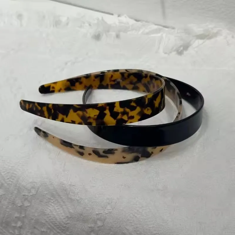2025 Wide-Brimmed Acetate Headband Women New Summer Hair Fixer Face Wash Hair Band Fashion High Sense Hairhoop Hair Ornaments
2025 Wide-Brimmed Acetate Headband Women New Summer Hair Fixer Face Wash Hair Band Fashion High Sense Hairhoop Hair Ornaments