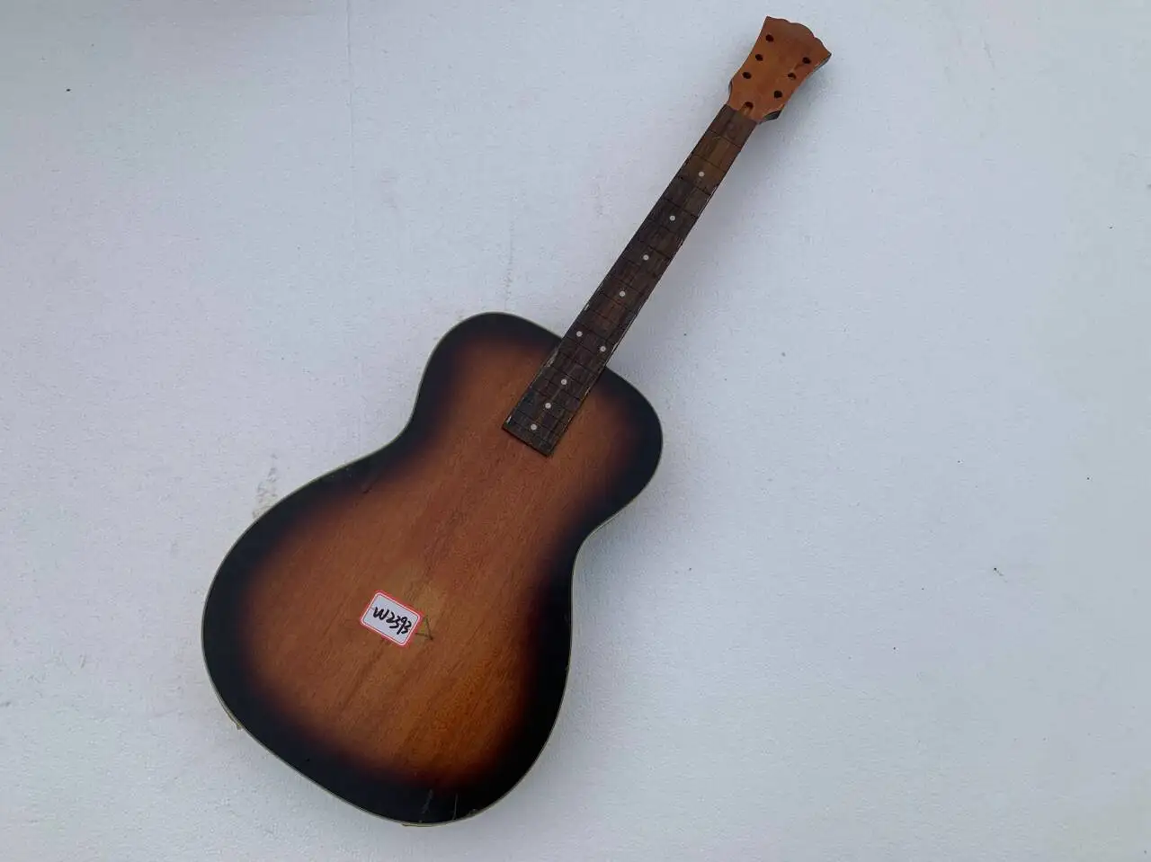 DIY Wshburn Custom 6 Strings Drobo Resonator Guitar Part Guitarra without Hardwares in Stock Discount Free Shipping
DIY Wshburn Custom 6 Strings Drobo Resonator Guitar Part Guitarra without Hardwares in Stock Discount Free Shipping