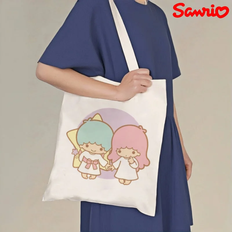 1pc Cute Little Twin Stars Canvas Shoulder Bag, Double-sided Print Large Capacity Daily Casual Travel Shopping Tote Bag
1pc Cute Little Twin Stars Canvas Shoulder Bag, Double-sided Print Large Capacity Daily Casual Travel Shopping Tote Bag