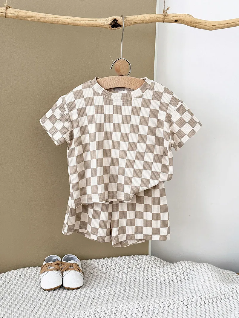LILIGIRL 2025 New Summer Baby Clothes Set 6M-3T Cute Chessboard Pattern Girls T-shirt +Shorts Korean Version Toddler Casual Suit
LILIGIRL 2025 New Summer Baby Clothes Set 6M-3T Cute Chessboard Pattern Girls T-shirt +Shorts Korean Version Toddler Casual Suit